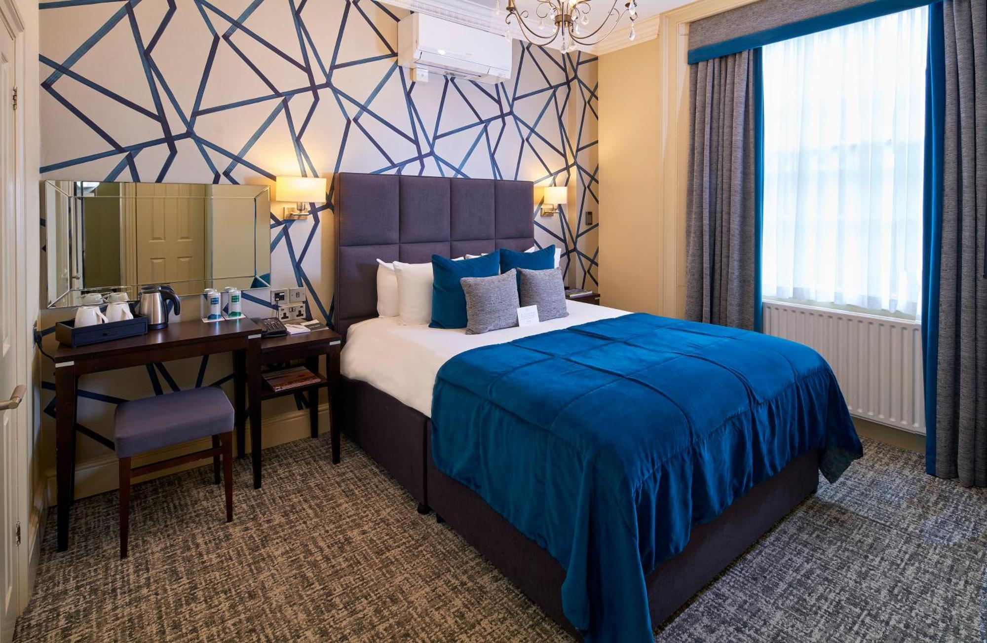Mandolay Hotel Guildford Ngoại thất bức ảnh