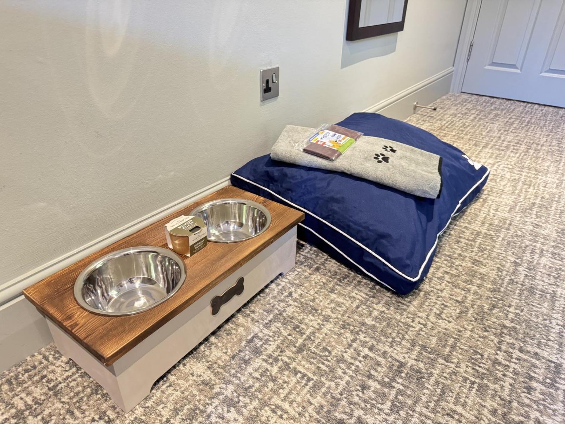 Mandolay Hotel Guildford Ngoại thất bức ảnh